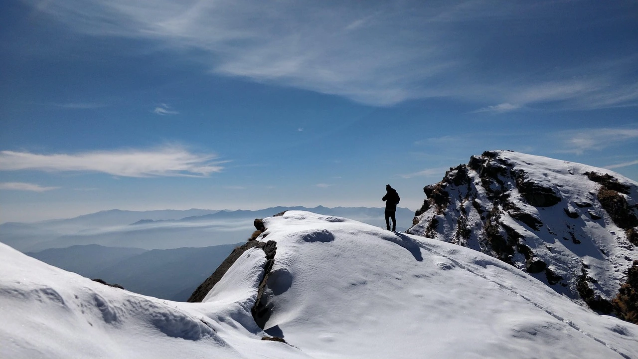 Chopta winter snowfall view with Himalayan mountains